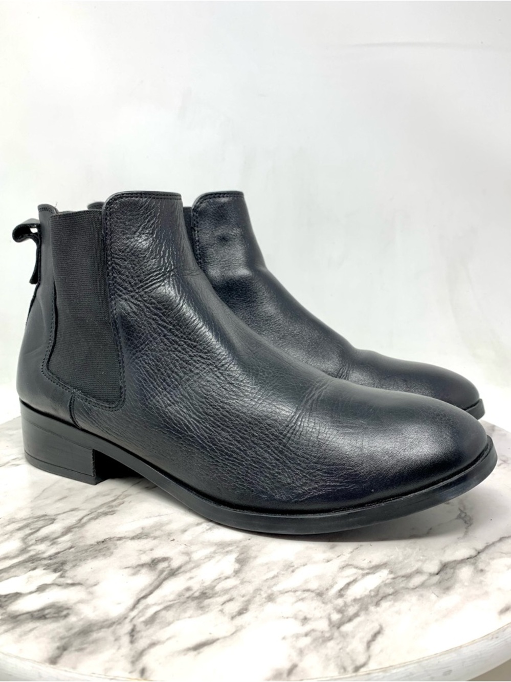 Aldo Librah Black Leather Chelsea Boots 10 Classic Preppy Minimalist Academia